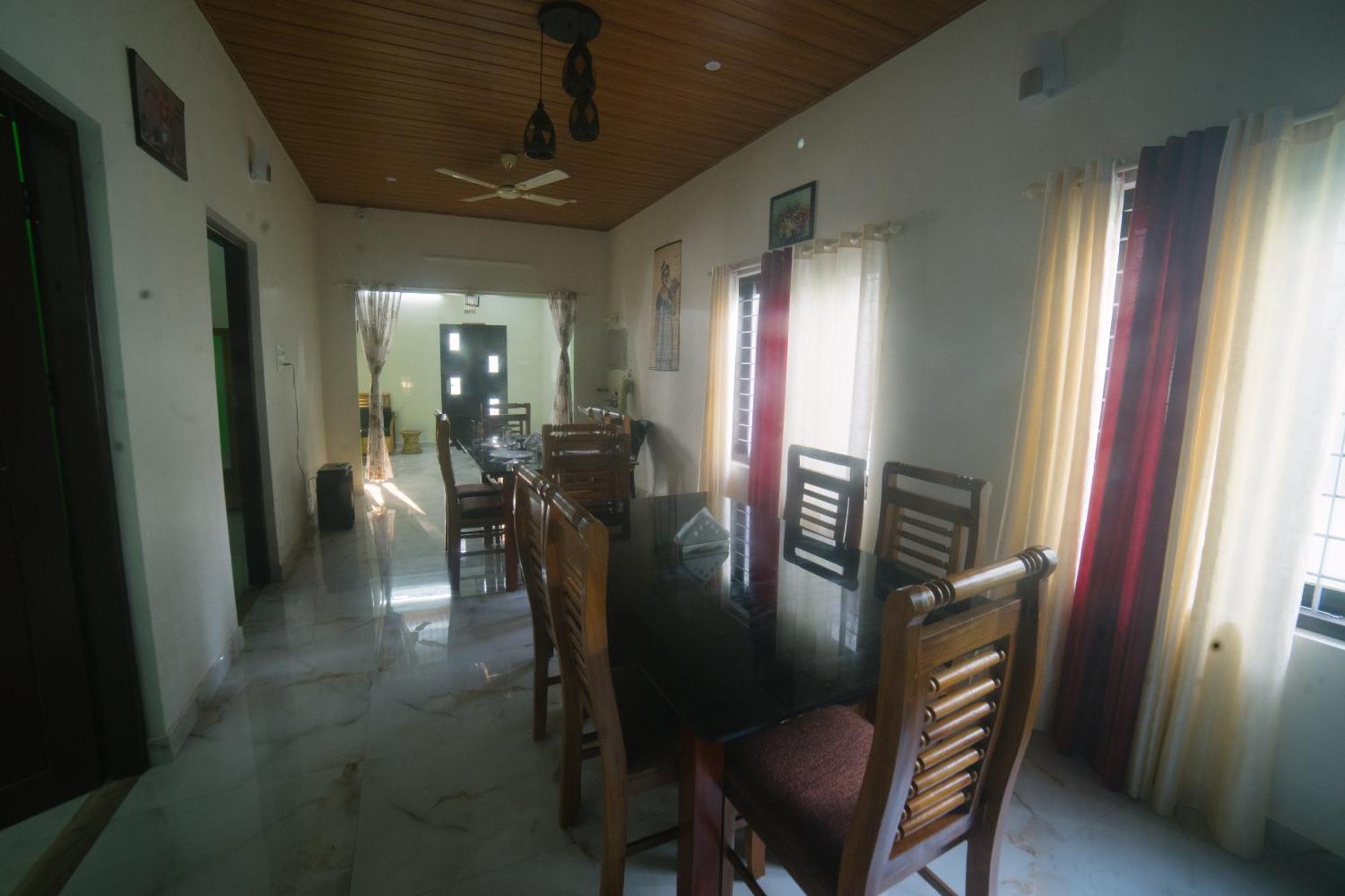 Tulsi Kayal Retreat Apartment Champakulam ภายนอก รูปภาพ